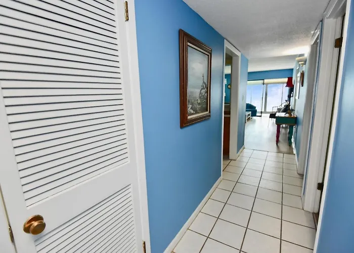 Holiday home Gulf Tower 10c